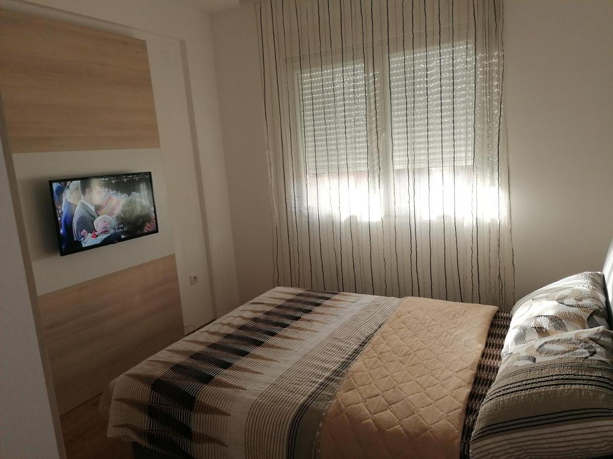 Apartmán Fast Sleep & Go 3 Paraćin Exteriér fotografie