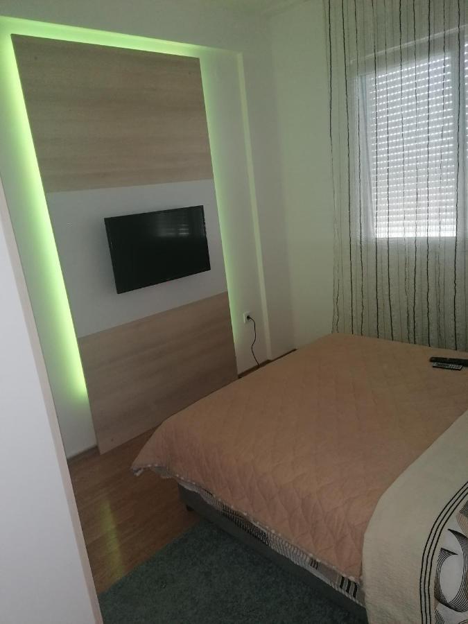 Apartmán Fast Sleep & Go 3 Paraćin Exteriér fotografie
