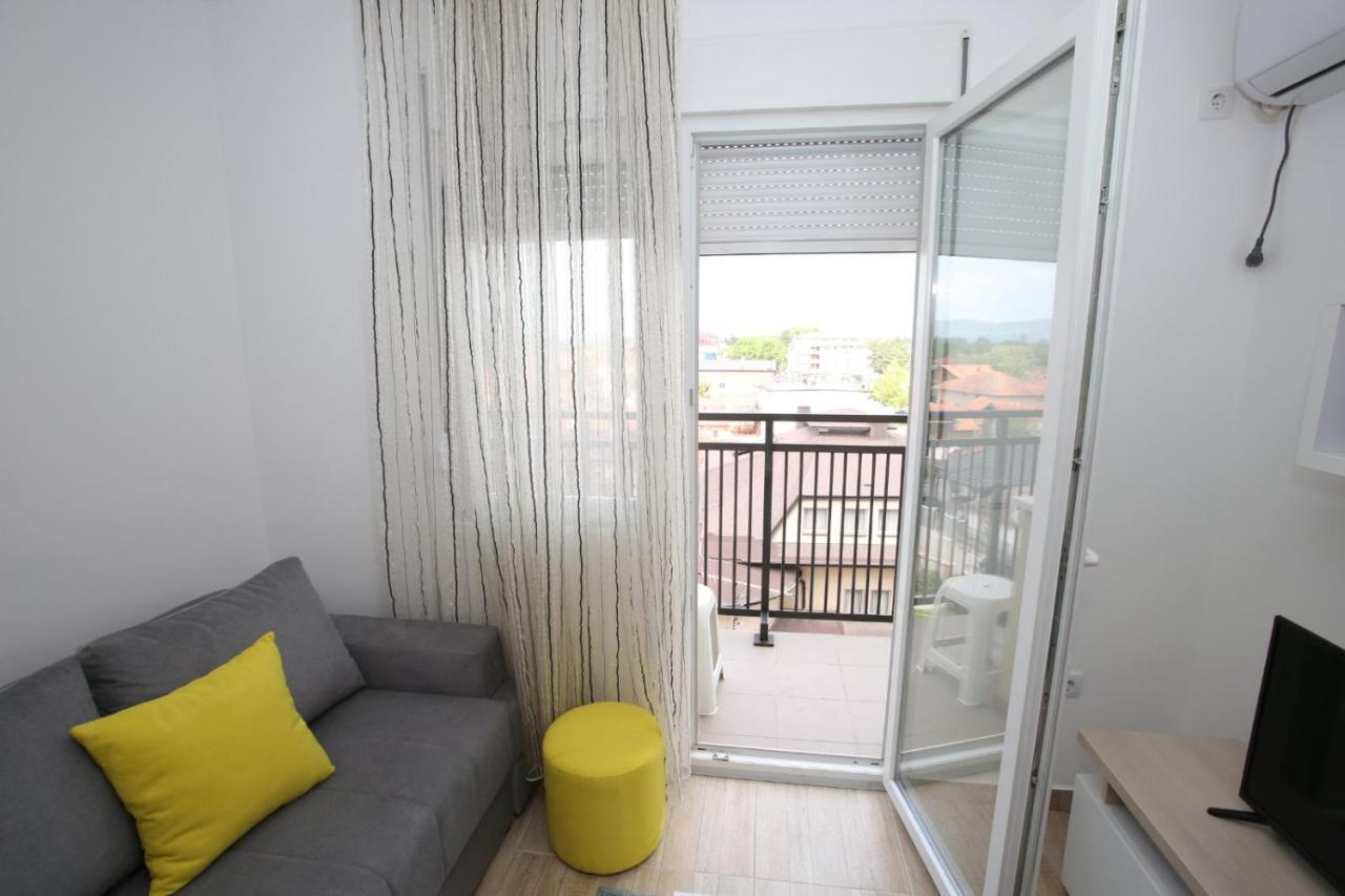Apartmán Fast Sleep & Go 3 Paraćin Exteriér fotografie