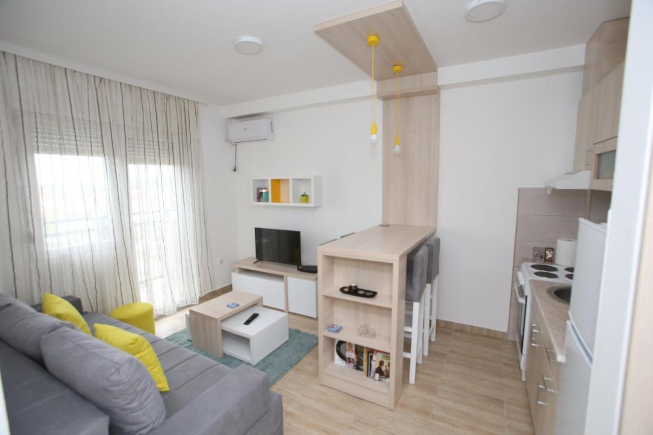 Apartmán Fast Sleep & Go 3 Paraćin Exteriér fotografie