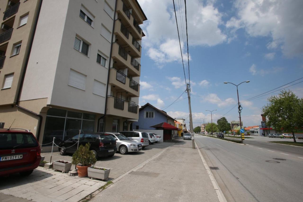 Apartmán Fast Sleep & Go 3 Paraćin Exteriér fotografie